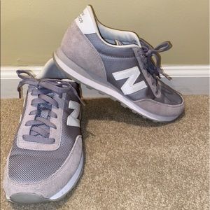 NEW BALANCE GREY SNEAKERS